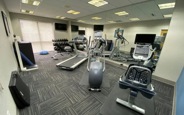 Atwell Suites Austin Airport by IHG