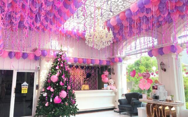 Romance Hotel Sukhumvit 97