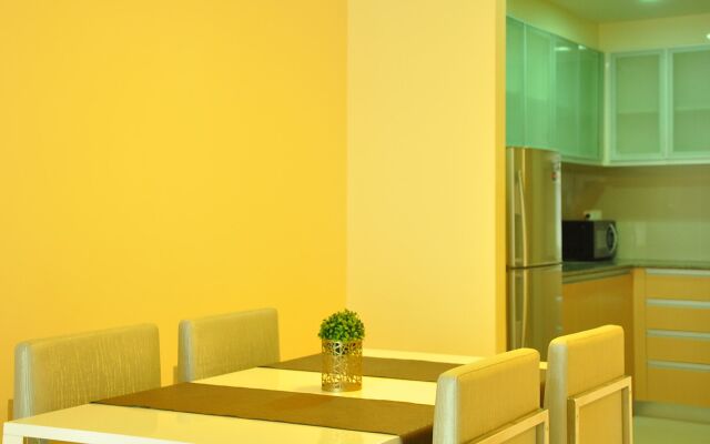 CSuites at Two Central Residences