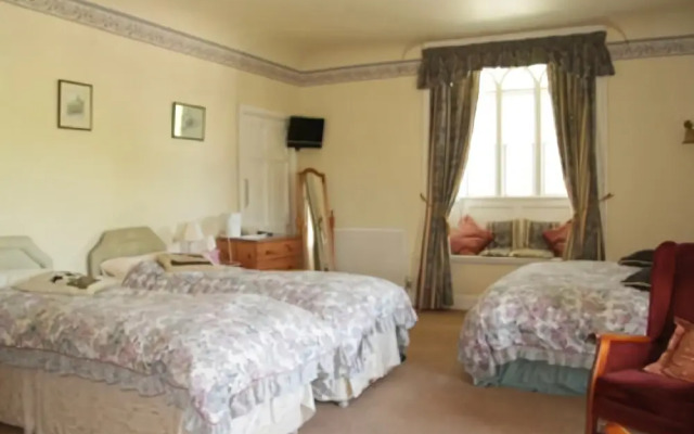Somerton Court Country House