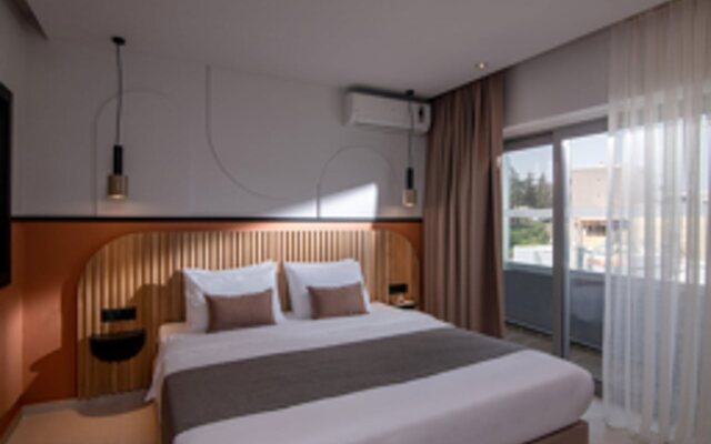 Mistral Bay Hotel