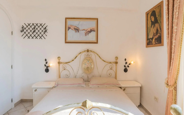 Traditional holiday home  with private terrace