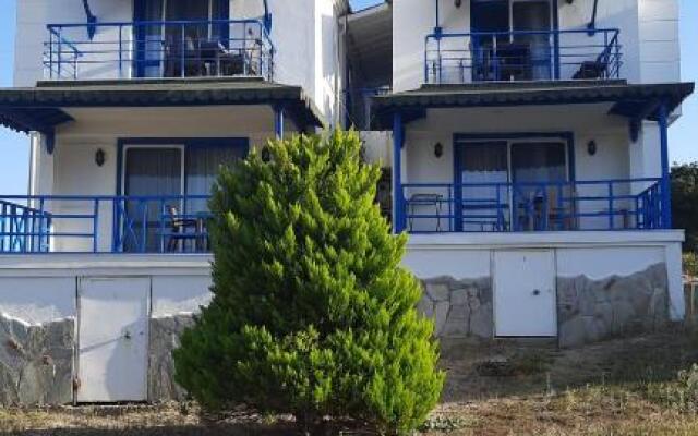 Mesmerizing Flat With Shared Pool in Cesme