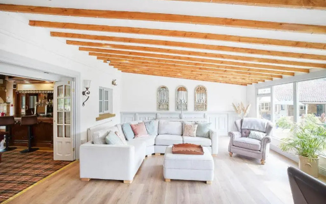 The Arches Country House