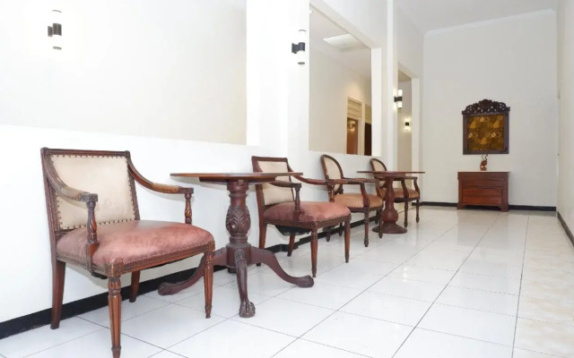 New Mira Hotel