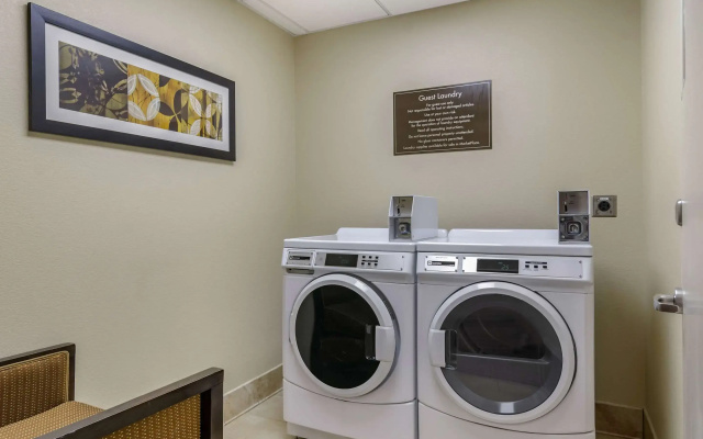 Comfort Suites Helena Airport