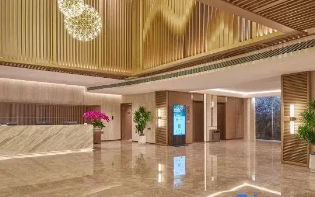 Shenzhen Wuzhou Mountain and Sea Bay Hotel