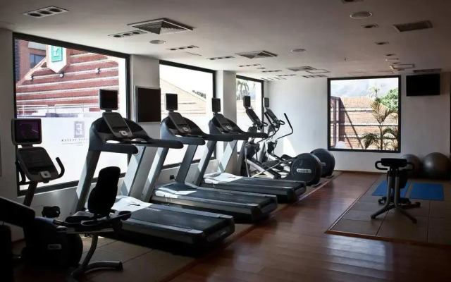 Embassy Suites Valencia Downtown