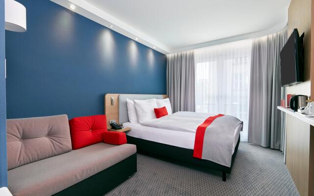 Holiday Inn Express Berlin - Alexanderplatz, an IHG Hotel