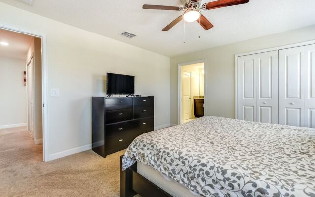 Romeo Circle Stoey Lake