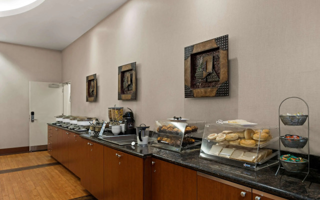 Best Western Plus Orangeville Inn & Suites