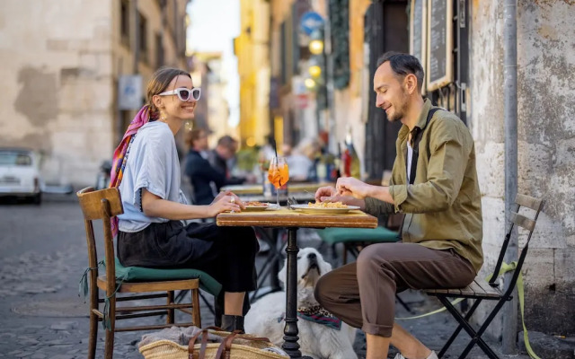 Large, Authentic 2-bed Apartment, Panoramic Views