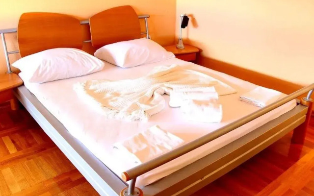 Oaza Apartmani Primosten