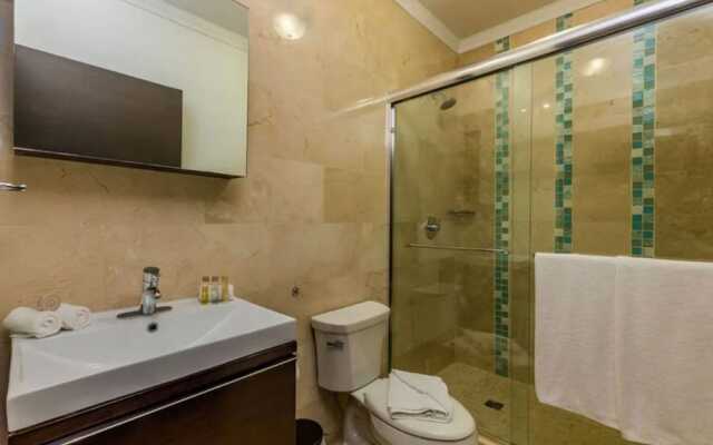 3BR 3BA Duplex w Amazing Views Pool Amenities
