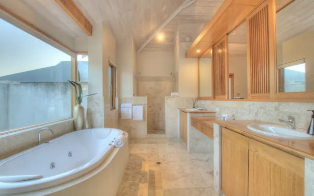 Moana Villas