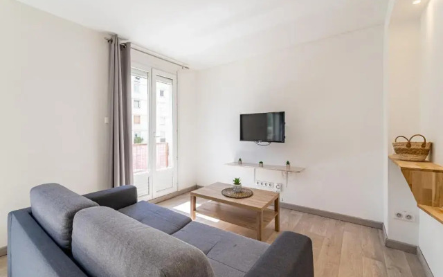 MICHELET: T2 avec parking à 10 min des Plages