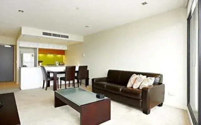 Astra Apartments - Docklands
