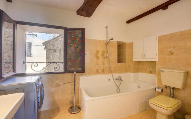 Ancienne Mairie Vieux Village Roquebrune 3 bedroom apartment