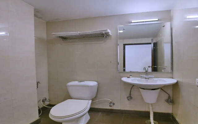 OYO 1721 Hotel Crown Royale