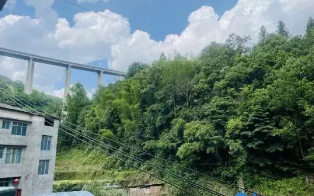 Zhaoxing Dongzhai Guiyu View Inn
