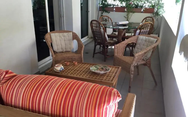 AGIA PARASKEVI appartement près du métro