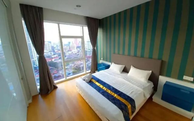 WELL-SHAPED Suites At PLATINUM KLCC