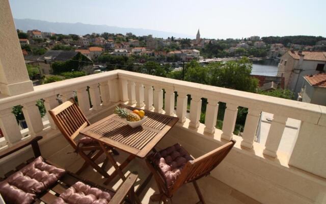 Apartments by the sea Sumartin, Brac - 18749