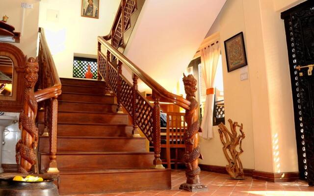Sampada Inn