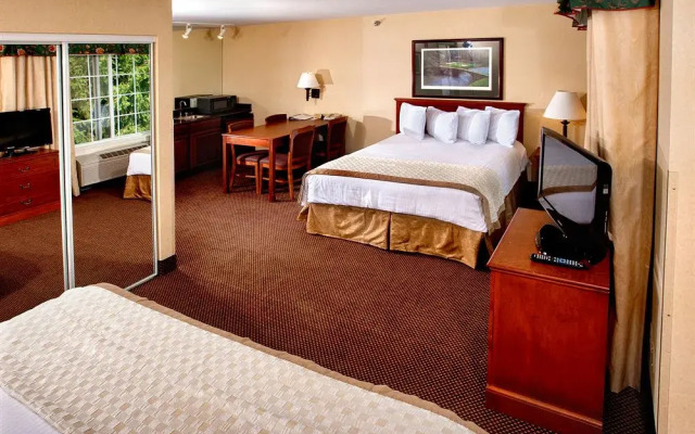 The Lotus Suites at Midlane-Gurnee/Waukegan