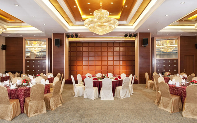 Holiday Inn Shanghai Pudong Nanpu by IHG