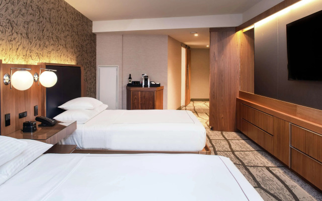 The Charter Hotel Seattle, Curio Collection by Hilton