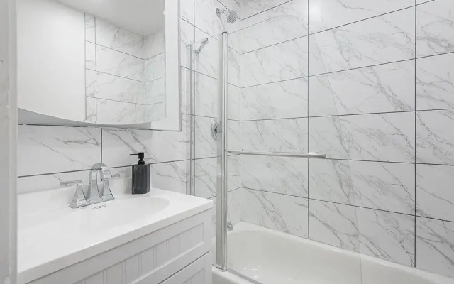 Cozy Private BR in the heart of Plateau