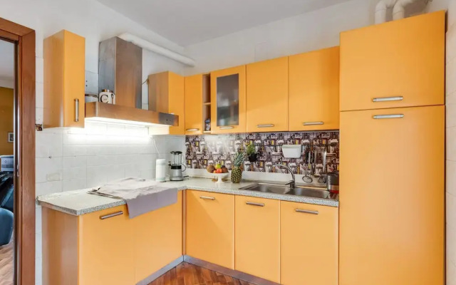 Cosy Holiday Home in Baveno with Lake nearby