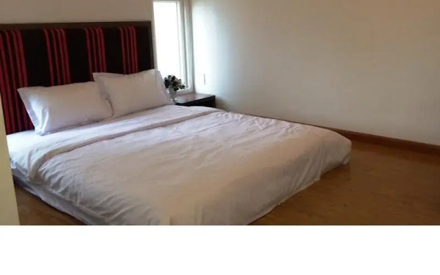 Red Beach Hotel