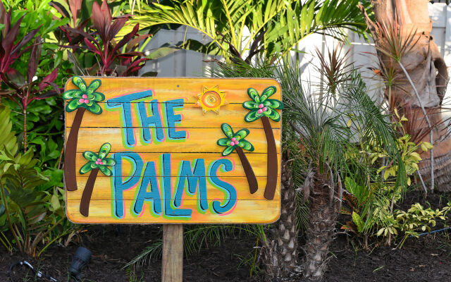 Siesta Key Palms Resort