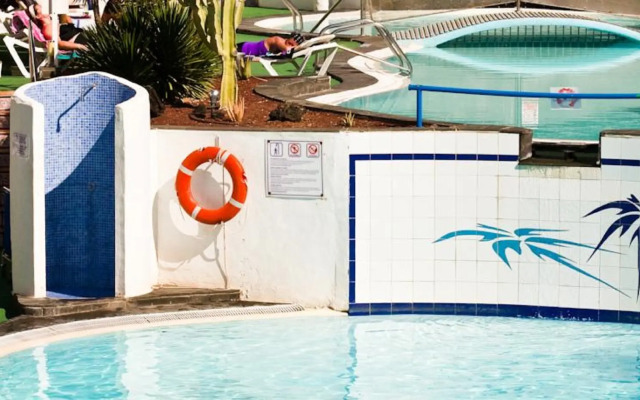 Parque Tropical Apartments