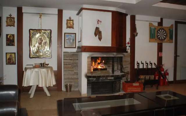 Edelweiss Inn Apartments