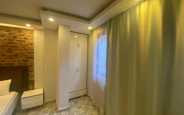 The Red Tent Suite 88