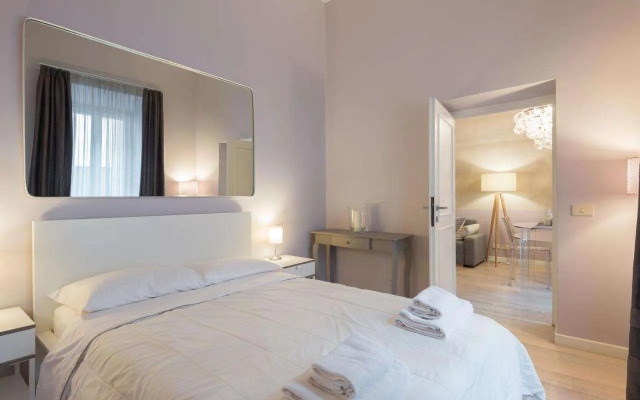 Ara Pacis Luxury Apartment