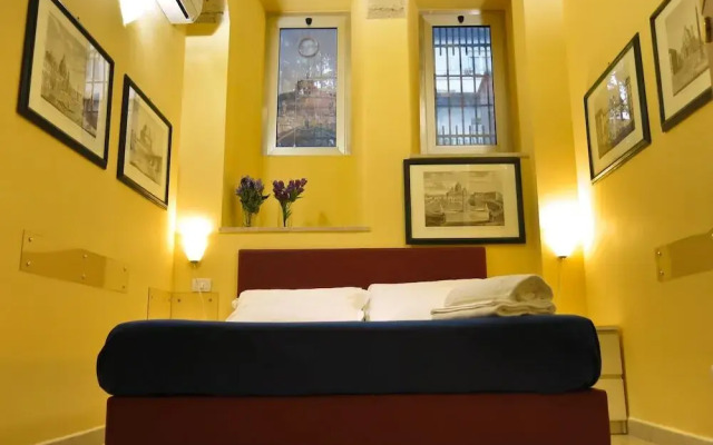 St Peter Square Holiday House