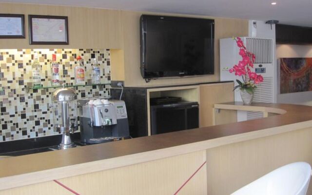 Paradiso Boutique Suites