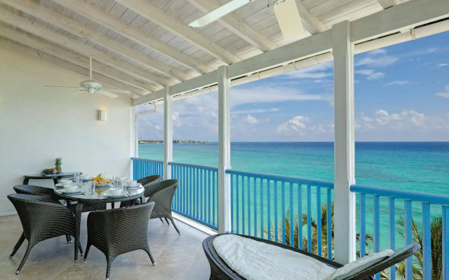 Maxwell Beach Villas
