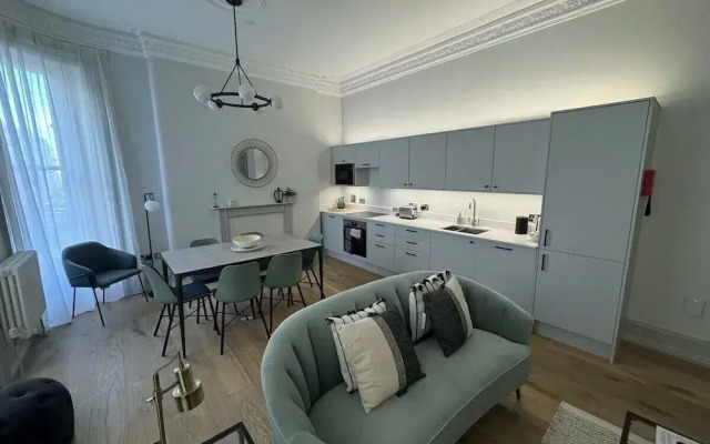 Elliott Terrace by Pureserviced.