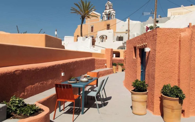 Amphora Villas Oia Santorini
