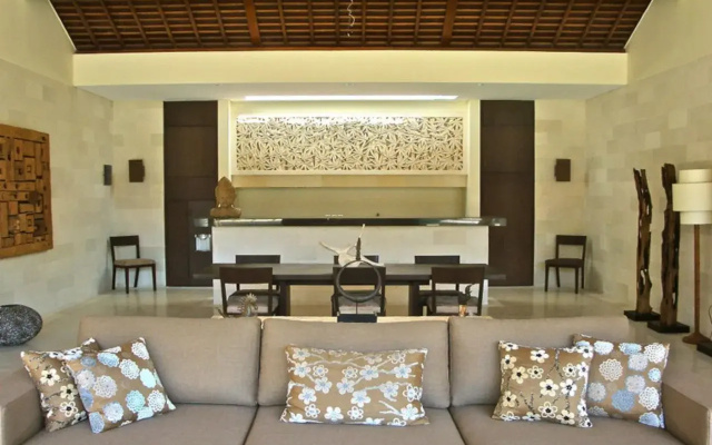 Nyaman Villas