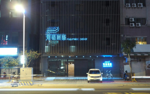 The Riverside Hotel International