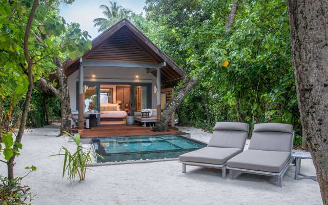 Vakkaru Maldives Hotel