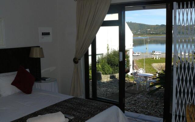 Lagoon Lodge