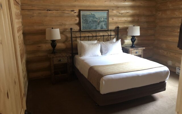 The Roosevelt Hotel - Yellowstone