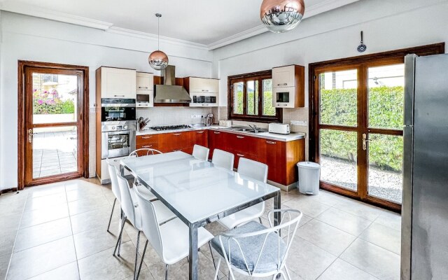 Villa With Private Pool and Backyard in Lapta